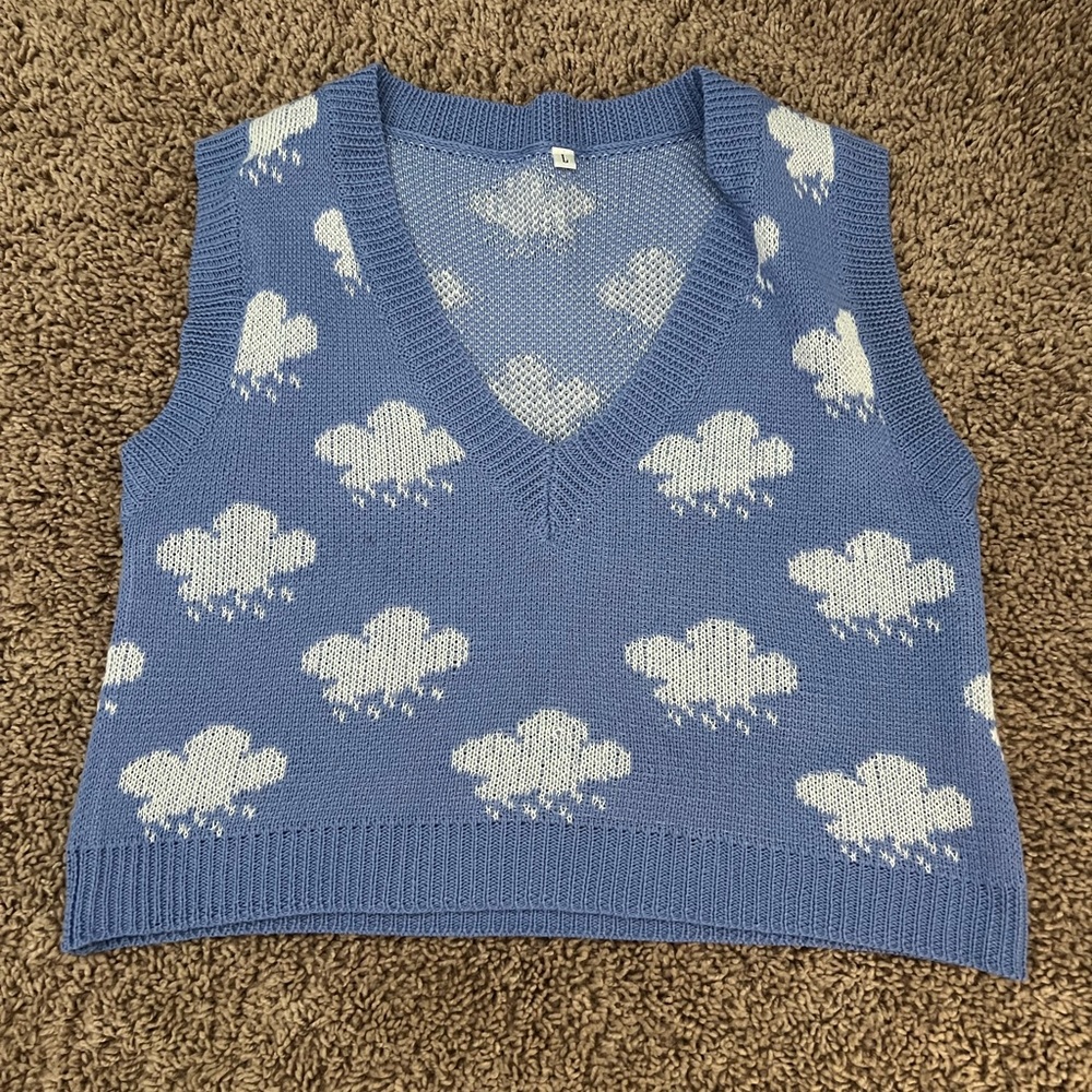 Large Women’s Cloud Vest